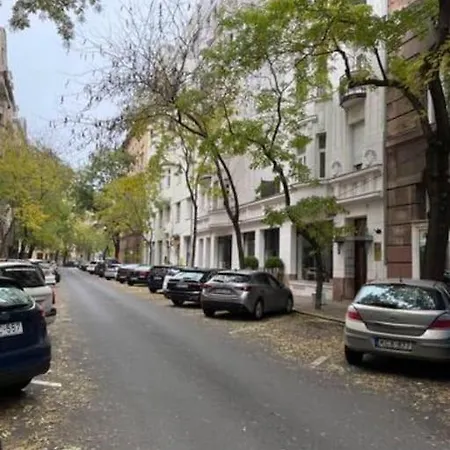 A3 Parliament Sunflower Cozy Appartement Boedapest