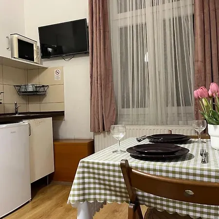 A3 Parliament Sunflower Cozy Апартаменты